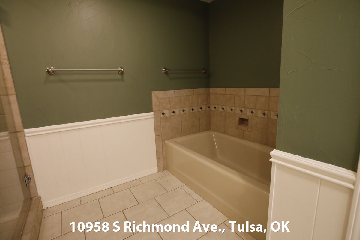 Real estate auction 10958 S Richmond Ave Tulsa, OK