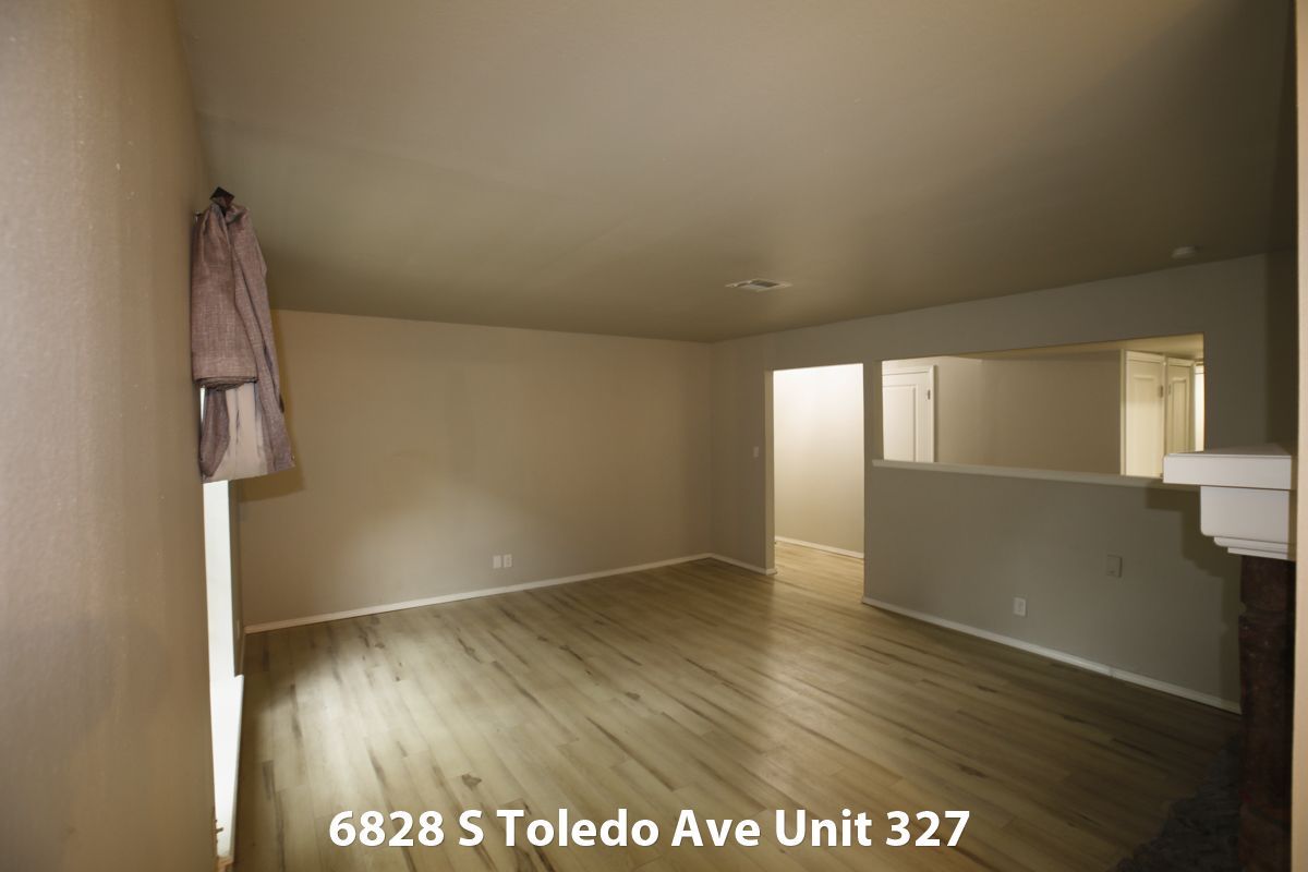 Bank-ordered condo auction 6828 S Toledo Ave, Tulsa, OK