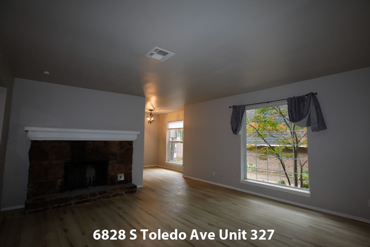 Bank-ordered condo auction 6828 S Toledo Ave, Tulsa, OK