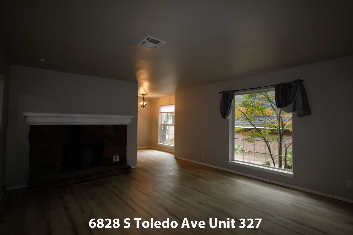 Bank-ordered condo auction 6828 S Toledo Ave, Tulsa, OK