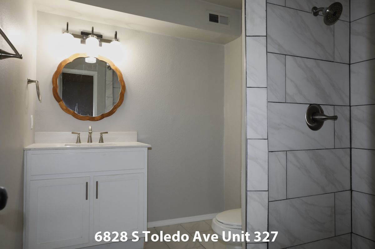 Bank-ordered condo auction 6828 S Toledo Ave, Tulsa, OK