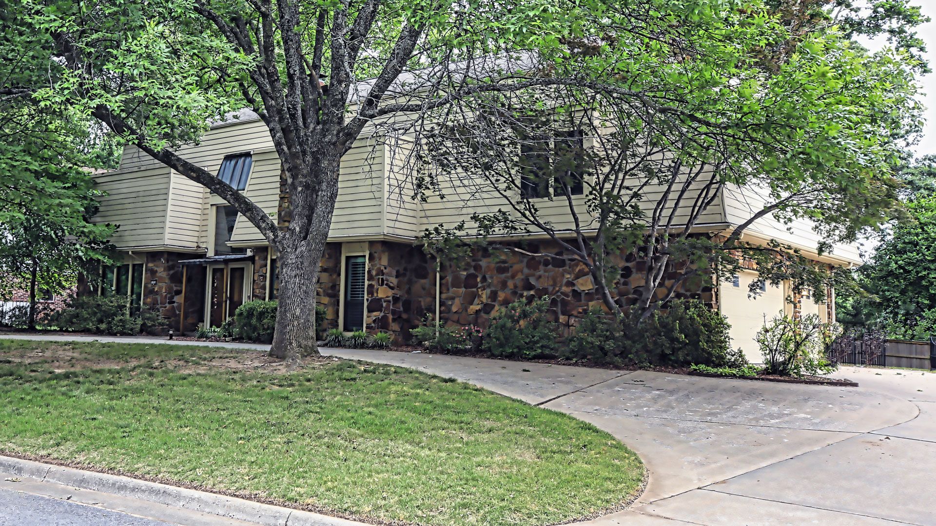 Real Estate Auction - 10958 S Richmond Ave, Tulsa, OK