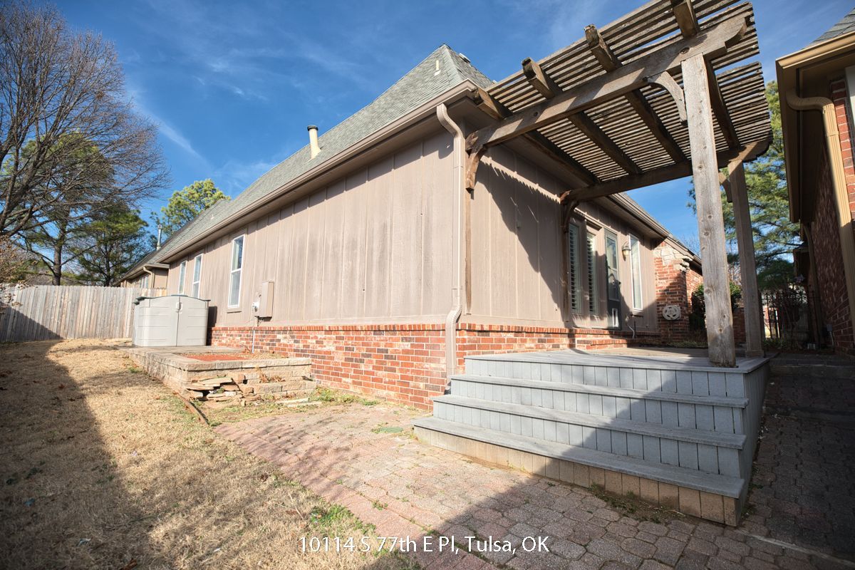 10114 S 77th E Pl., Tulsa, OK