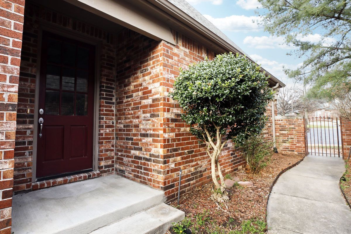 10114 S 77th E Pl., Tulsa, OK