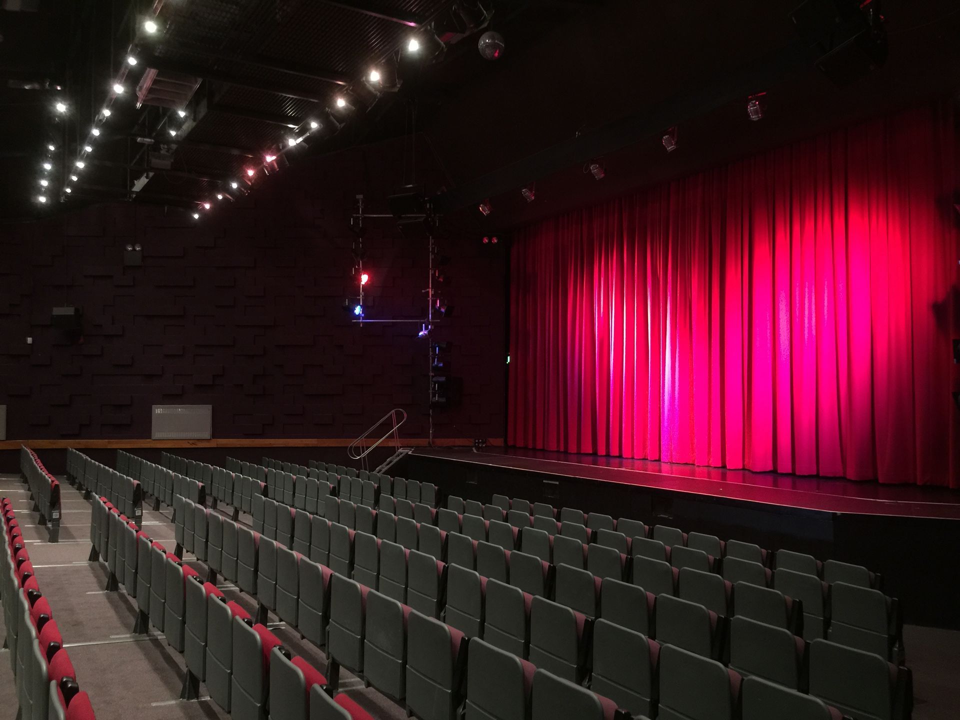 Stage