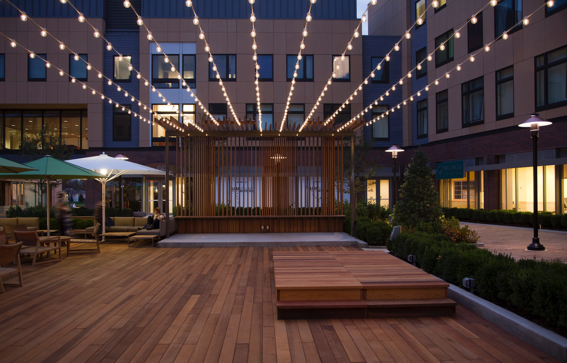 Photo: Tom Fox Architect: SWA Group