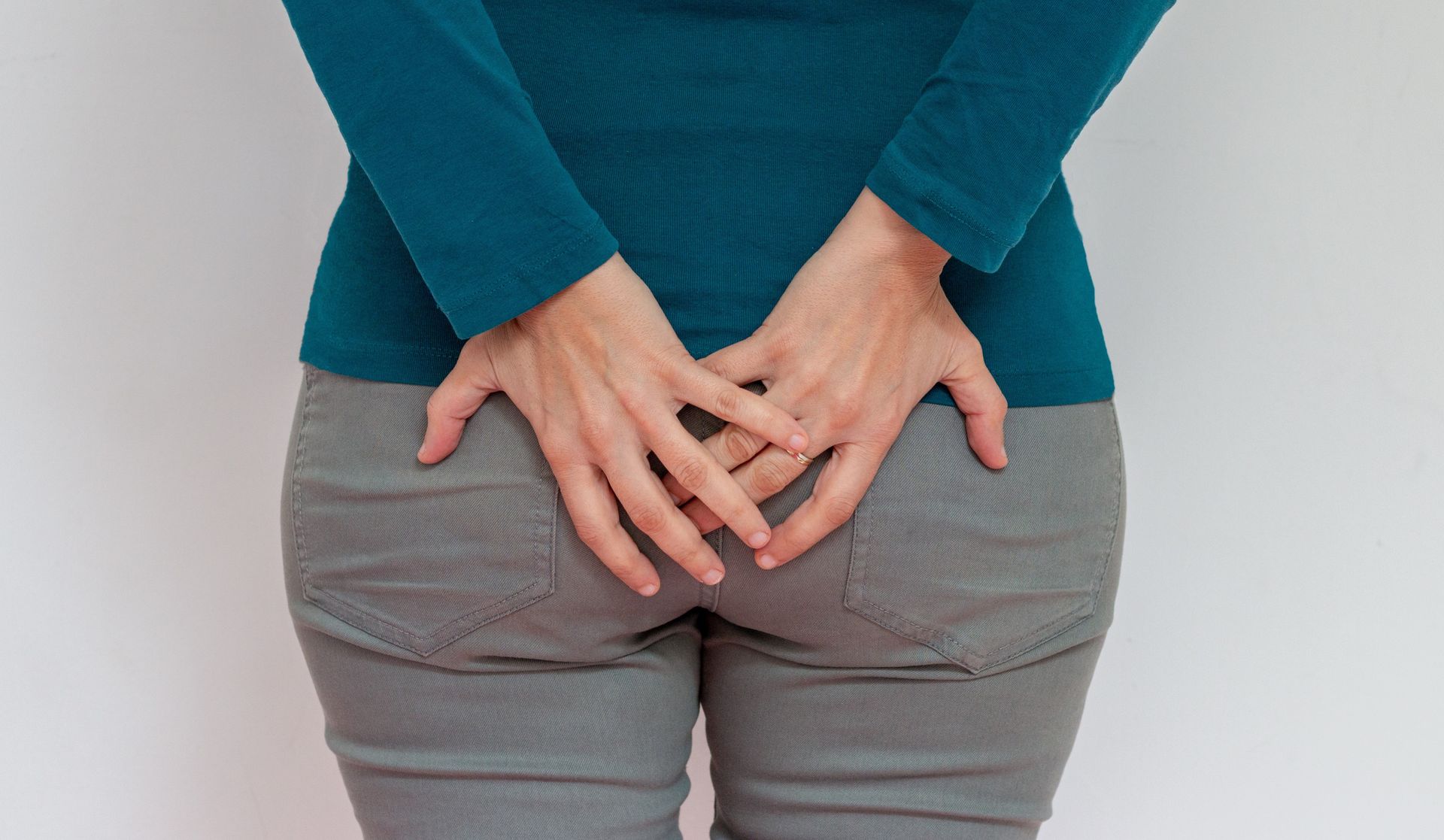 coccyx pain – Milwaukee, OR – The Oregon Hemorrhoid Clinic Airplane – Milwaukee, OR – The Oregon Hemorrhoid Clinic