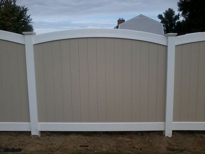 Vinyl Fence — Mobile, AL — Turner Wilson Fence Company