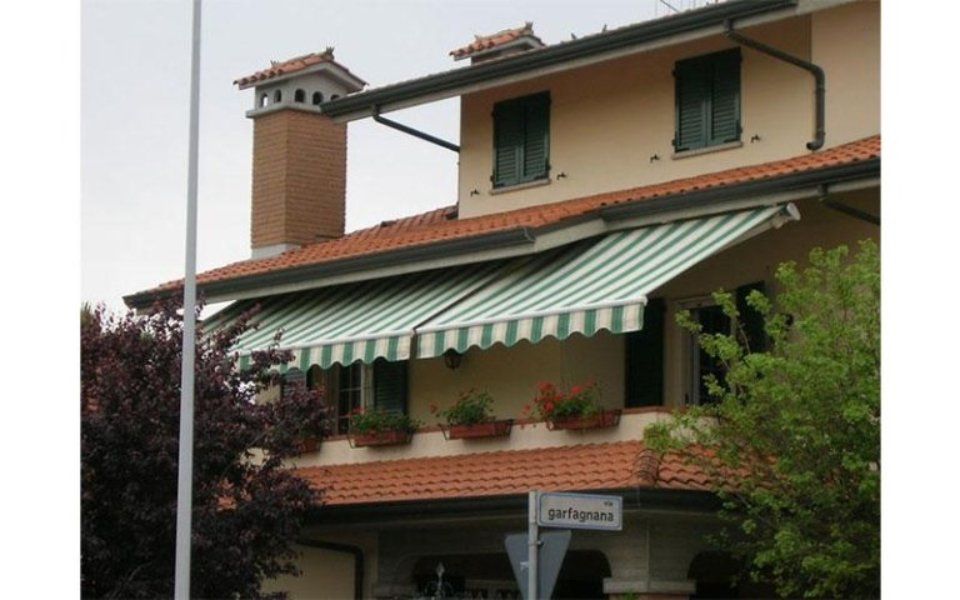 Tenda a bracci
