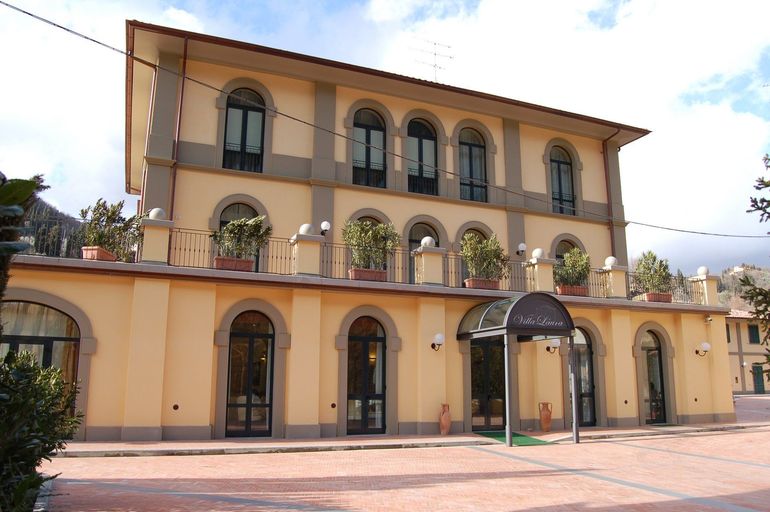 Anziani in casa di riposo