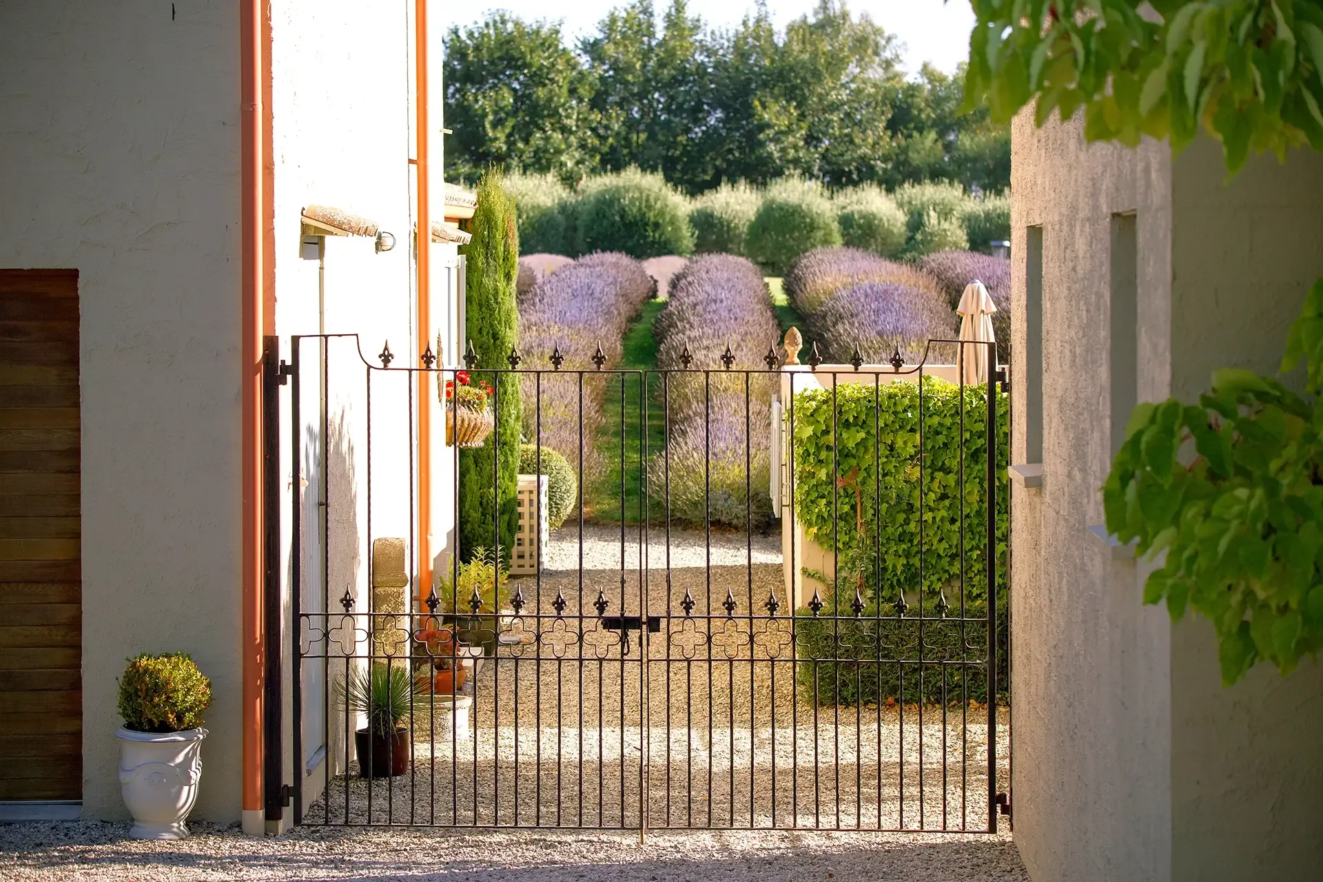 Ultimate Escapes - Garden Marlborough