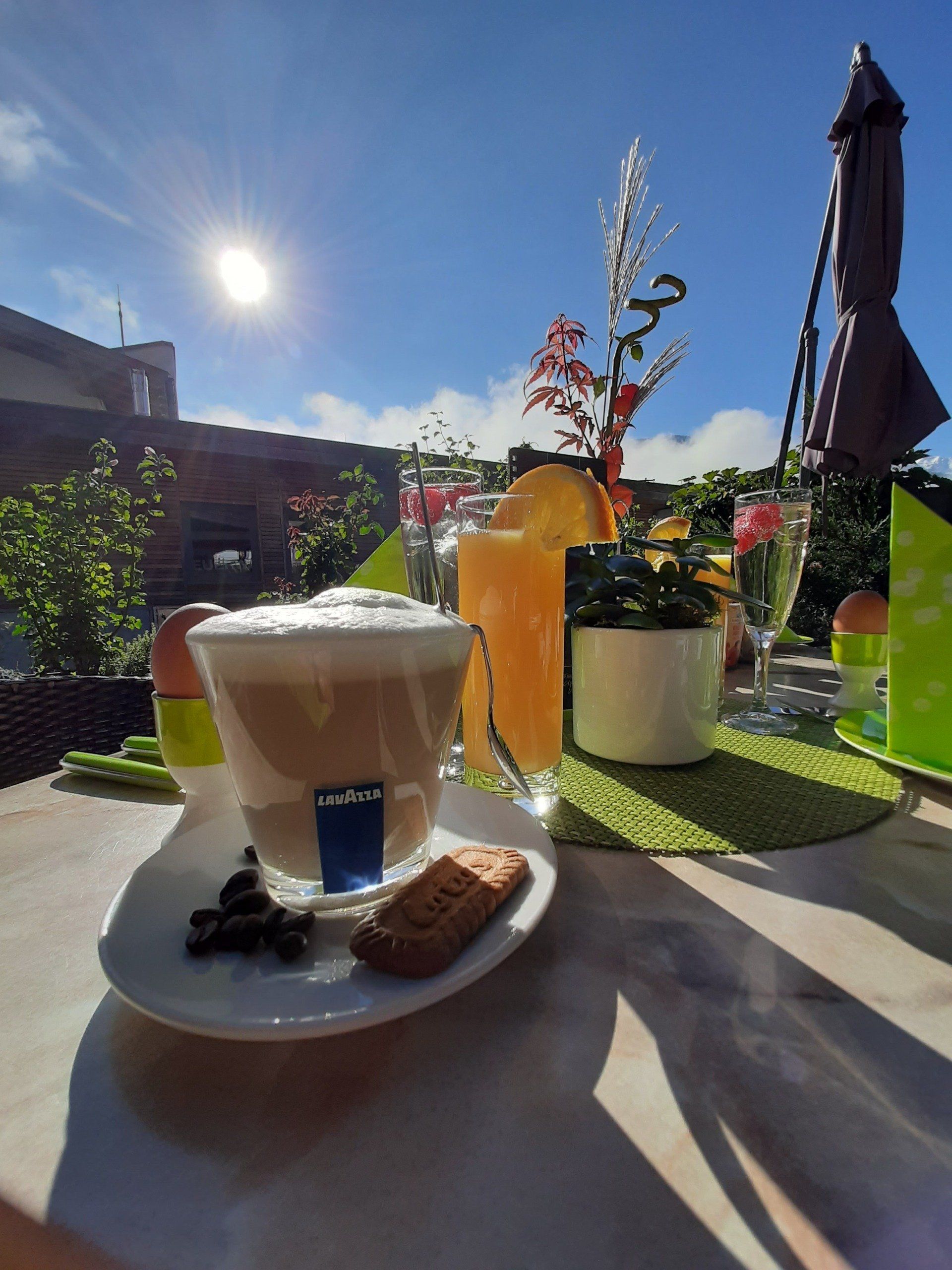 Cafe auf Terrasse