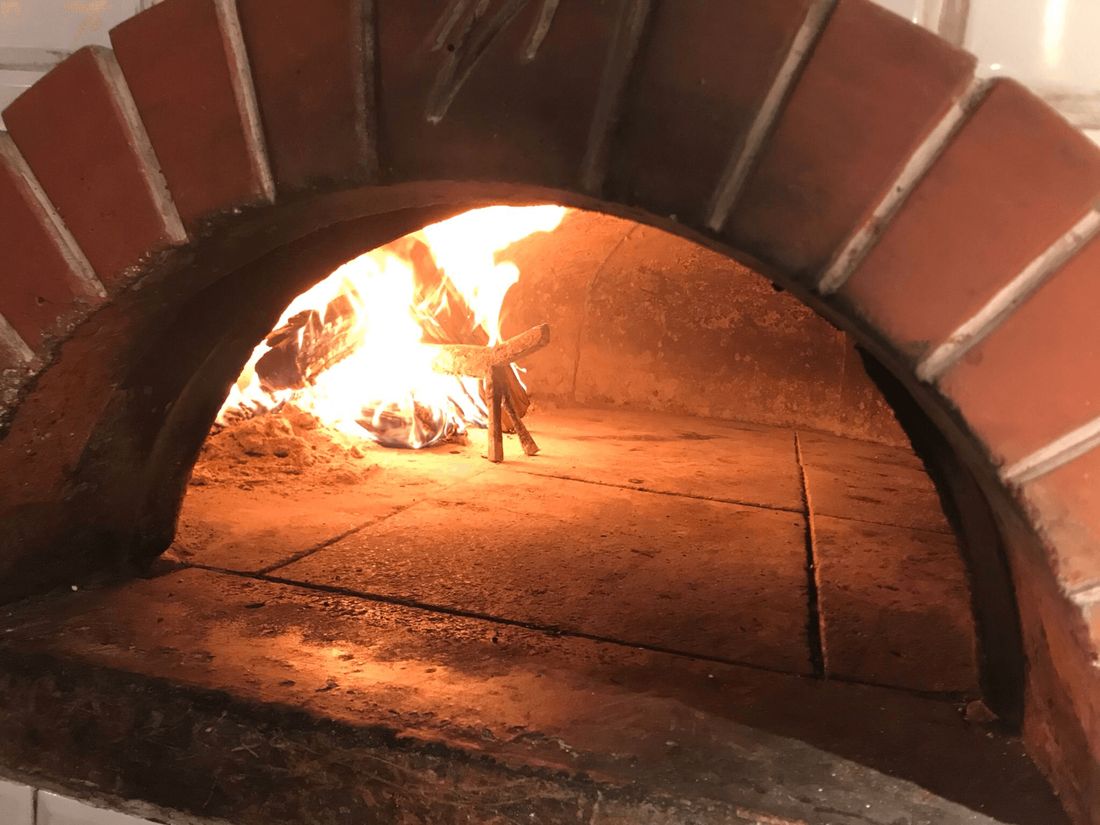 Spicy salami pizza