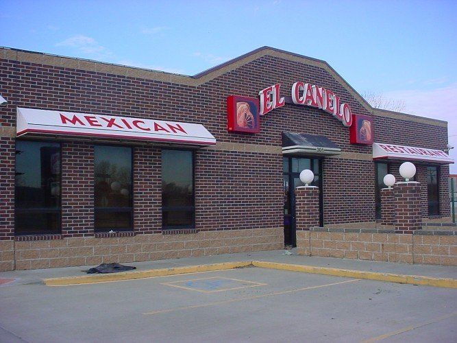 El Canelo Awning
