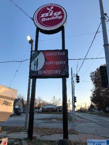 Big Daddy Pole Sign