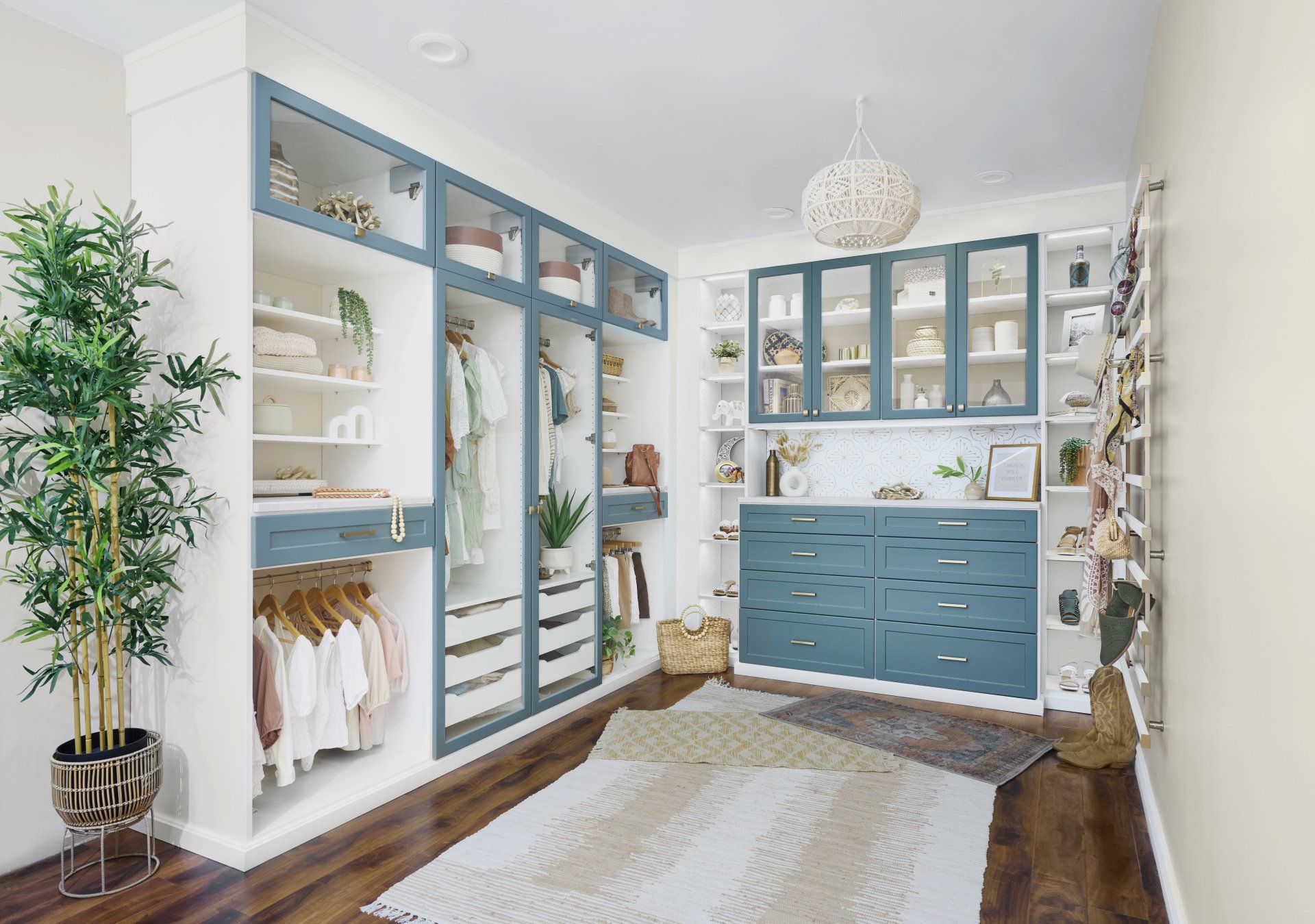 Walk-In Closet System