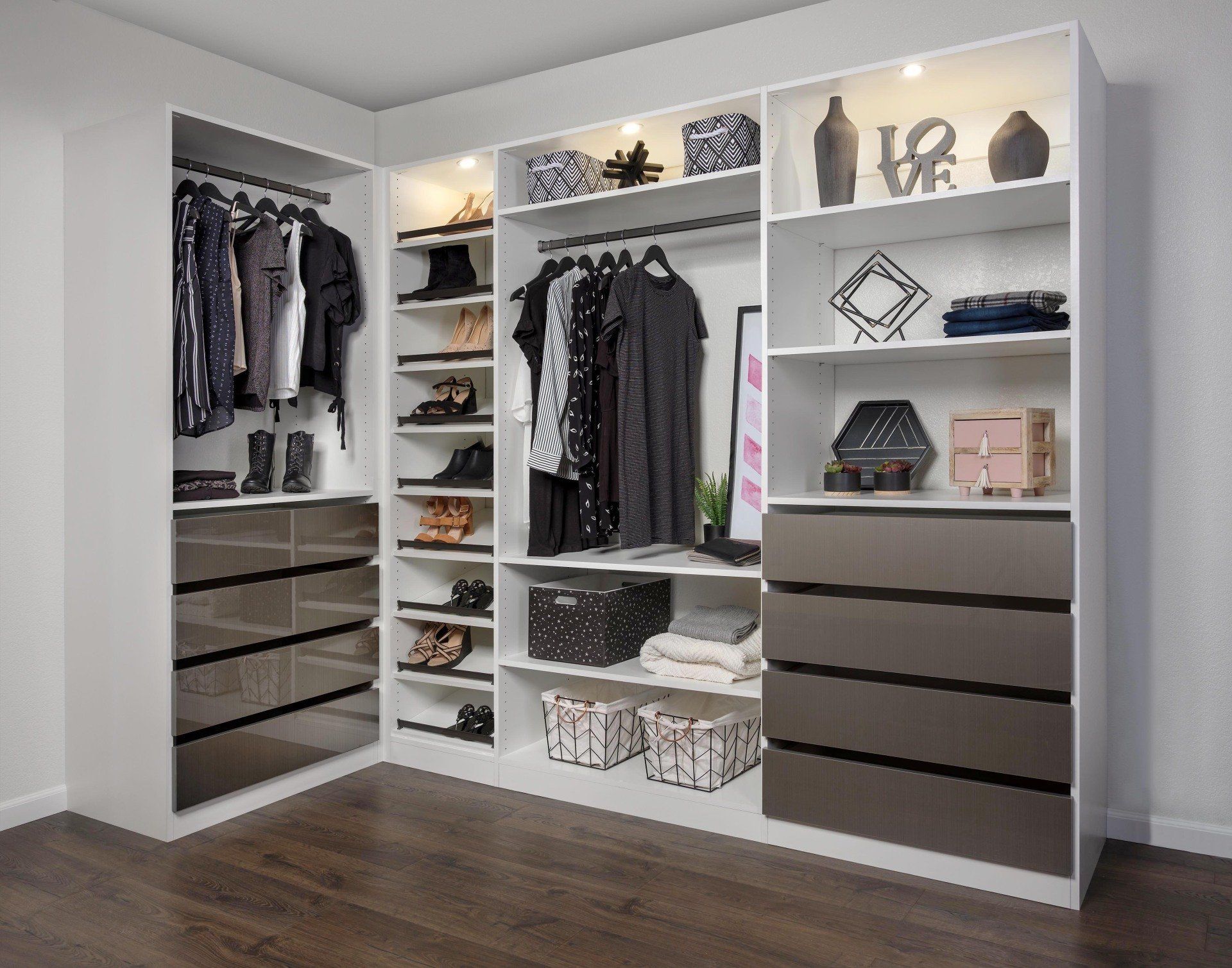 Walk-In Closet System