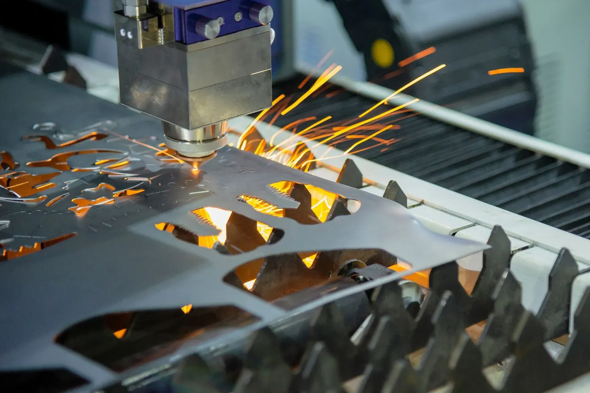 laser cutting
