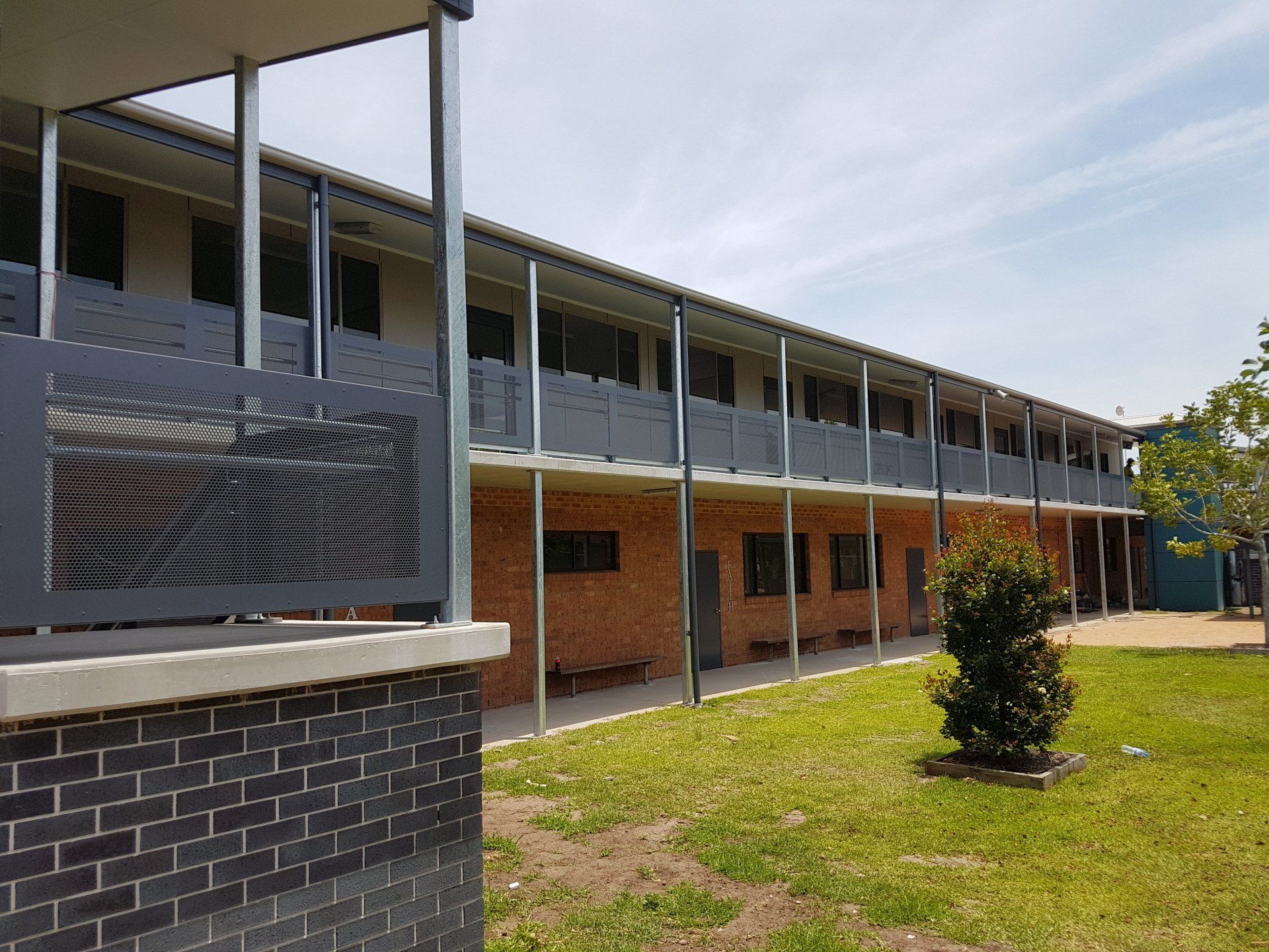 Balustrade handrails on two storey building — Projects in Wauchope, NSW
