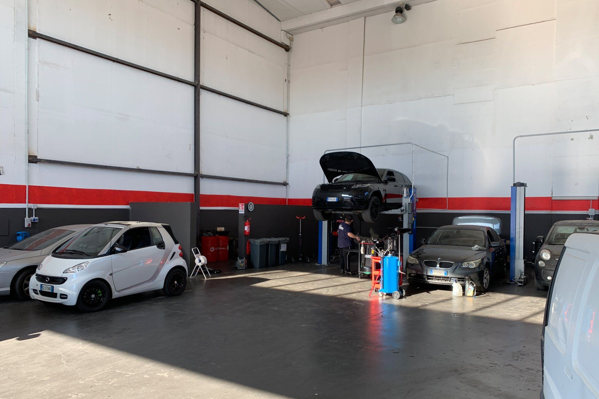 interni dell'officina