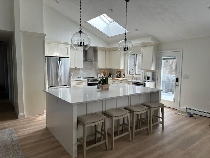Modern kitchen remodel in Marblehead on Boston’s North Shore by A-Z Finish Carpentry