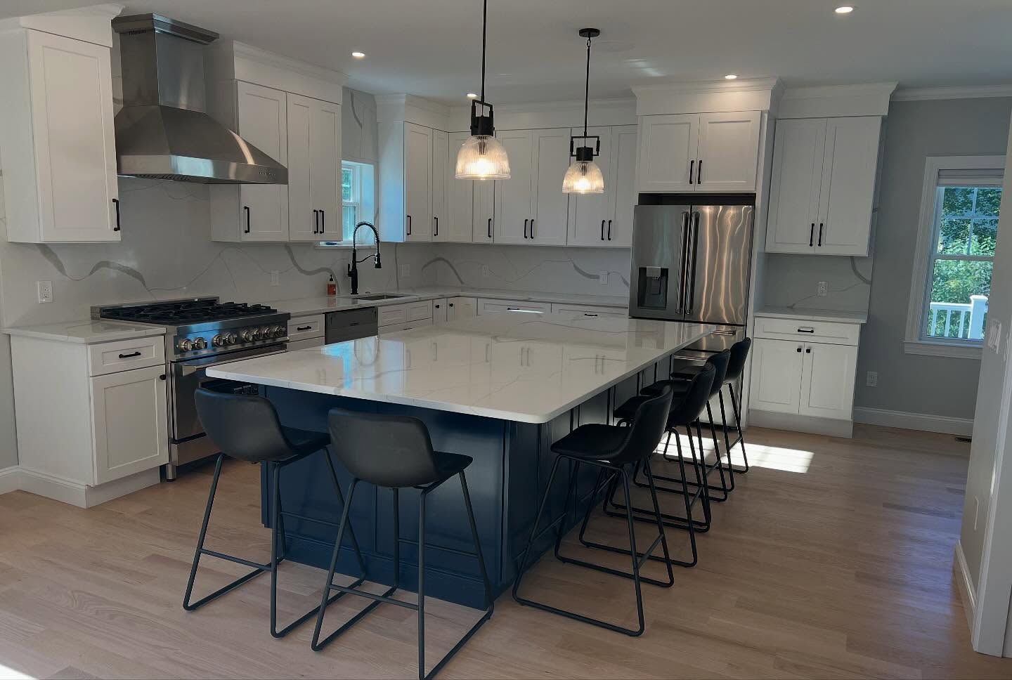 Modern kitchen remodel in Marblehead on Boston’s North Shore by A-Z Finish Carpentry