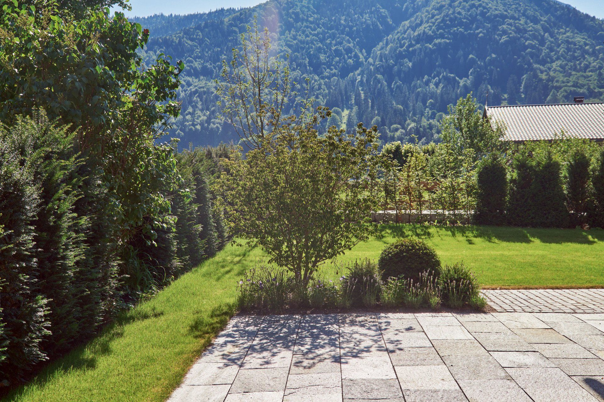 Sebastian Raschauer, Landschaftsarchitekt, Garten, Privatgarten,  Gartengestaltung, Umgestaltung, Neugestaltung, Bauantrag, Genehmigungsplanung, Werkplanung, Bauleitung, Projektleitung, Terrassen