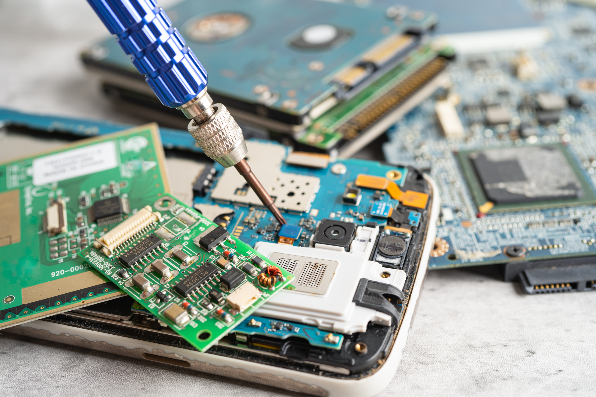 Professional Repair Services Over DIY for Your Samsung Phone