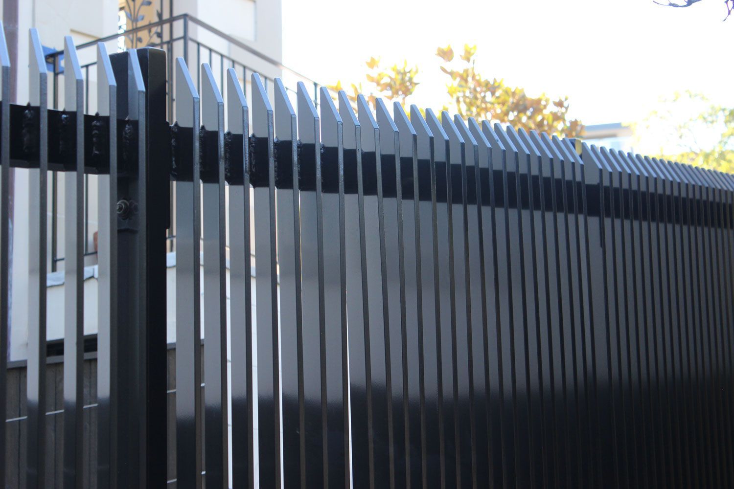 aluminium picket fence