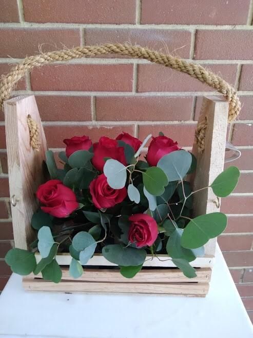 FLORERÍA KARLA - canasta de rosas