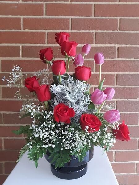 FLORERÍA KARLA - arreglo de docena de rosas