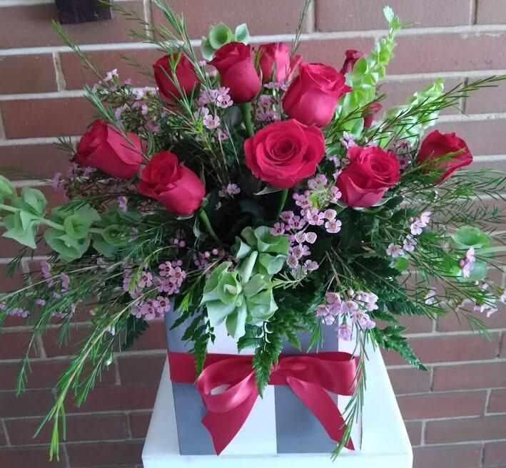 FLORERÍA KARLA - arreglo de rosas