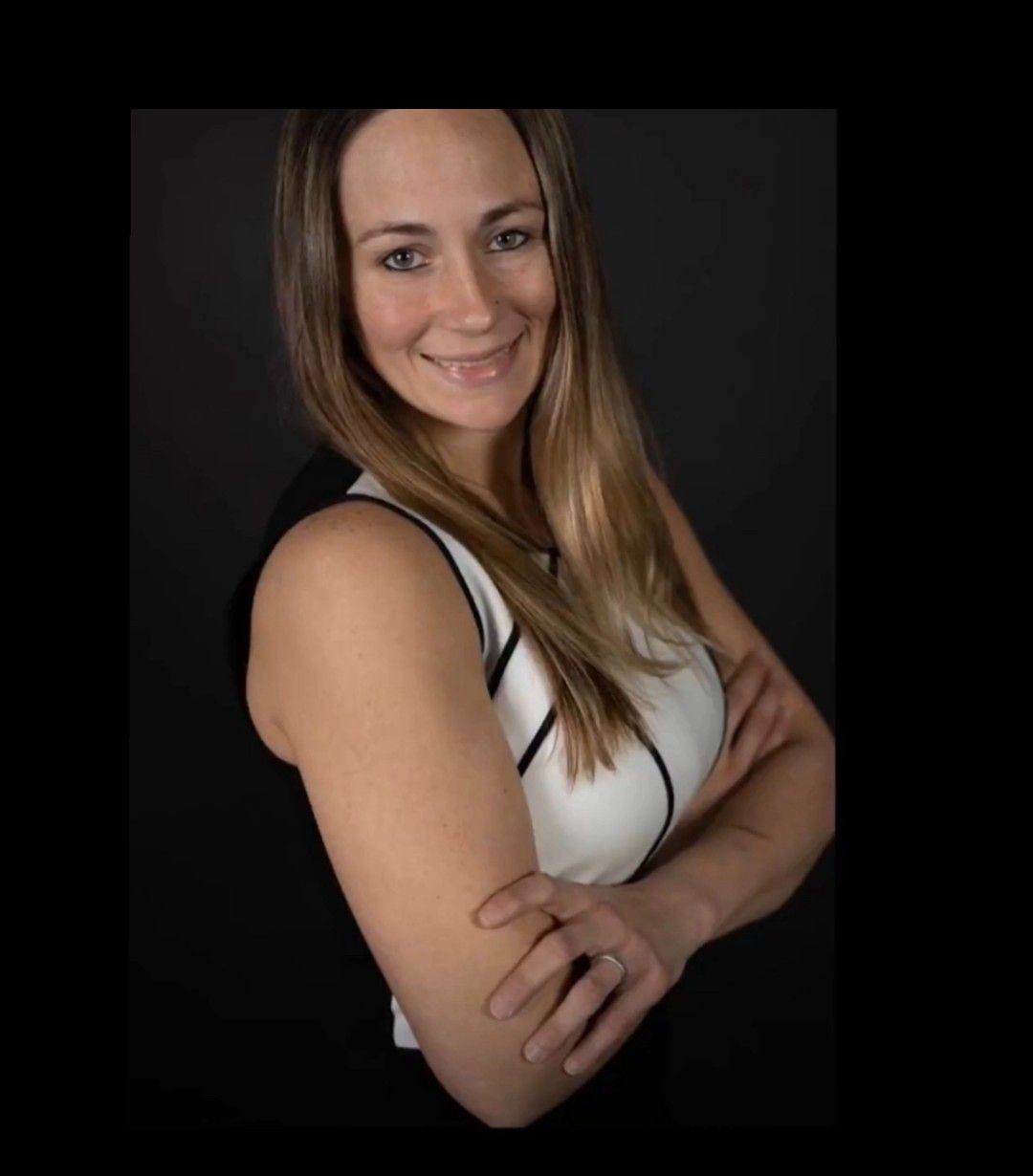Book Amber at Massage Mayhem