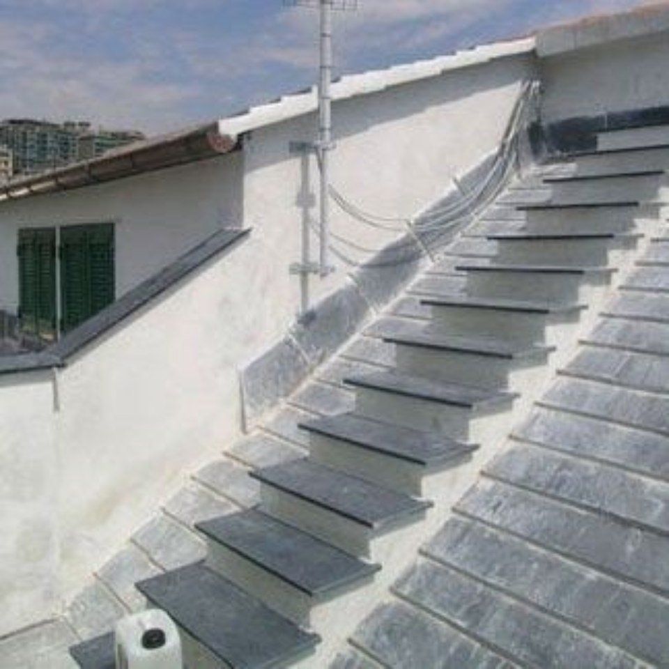 Tetto con scale
