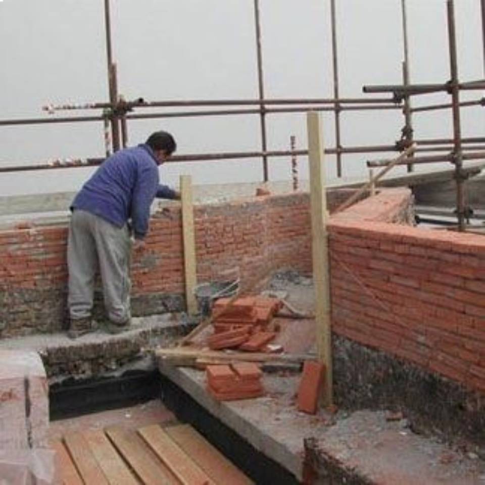 Rifacimento muro