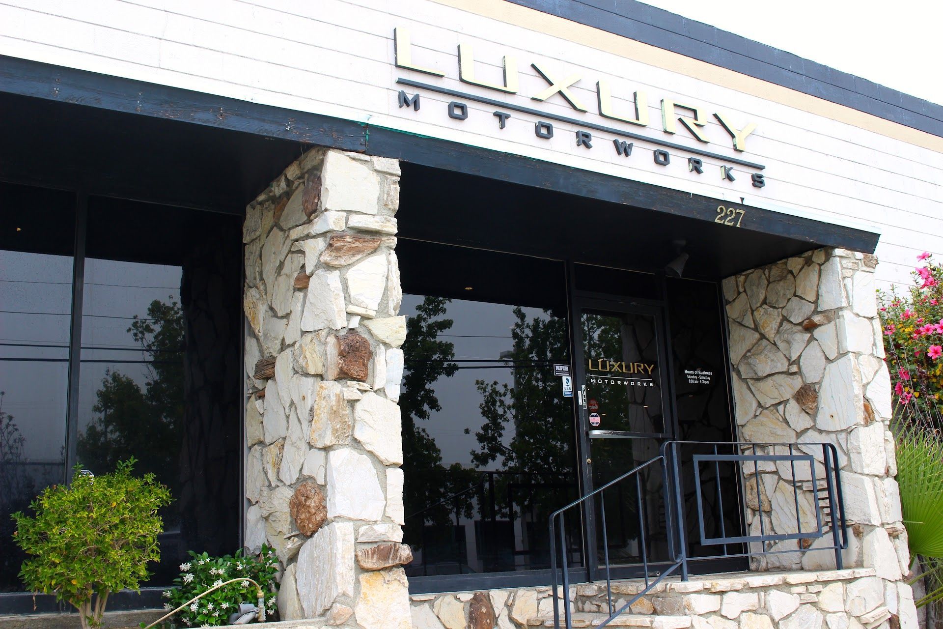 Shop image | Luxury Motorworks
