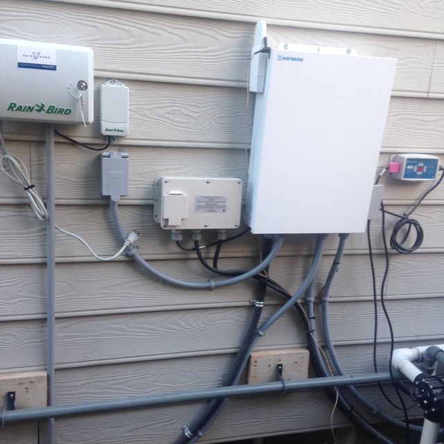 A white box with the word rainbird on it