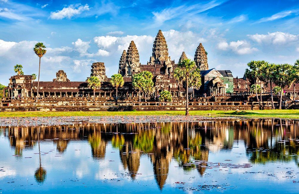 Angkor Wat temple with reflection in Siem Reap, Cambodia