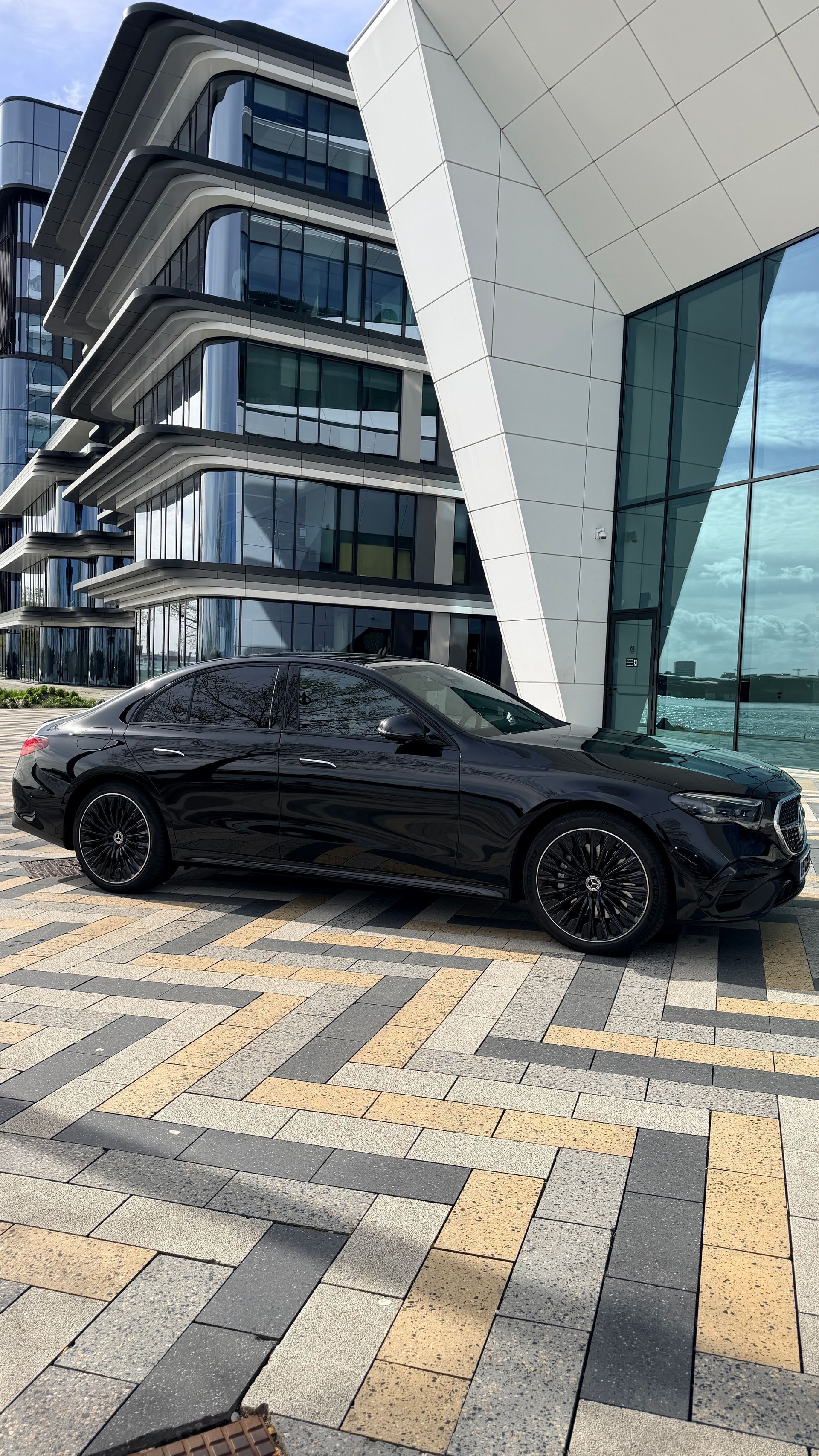 Chauffeur Service Amsterdam ADT Taxi Amsterdam