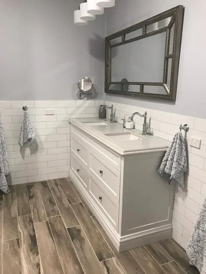 Bathroom With White and Gray Vanity, Large Mirror — Valley Cabinetmakers Pty Ltd In Biloela, QLD