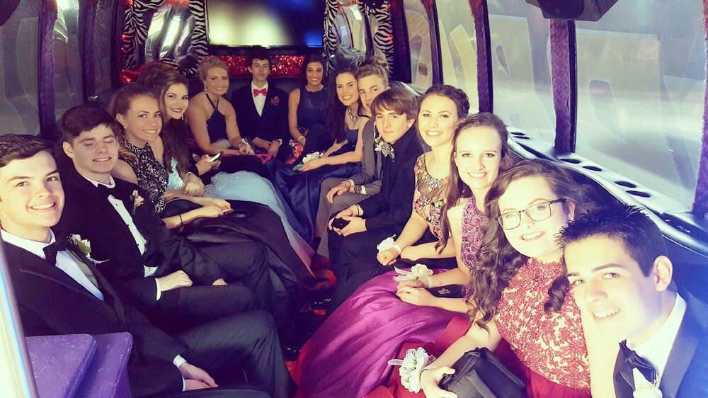 Prom | Furbus | Image