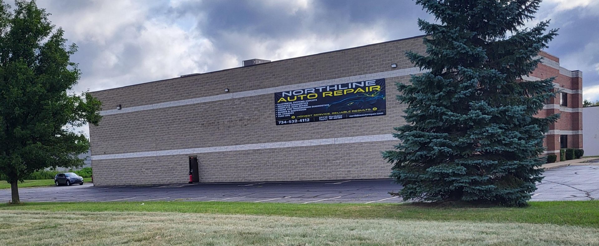 Photo of building from west | Northline Auto Repair