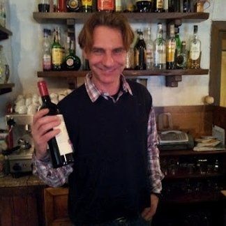mirco con vino