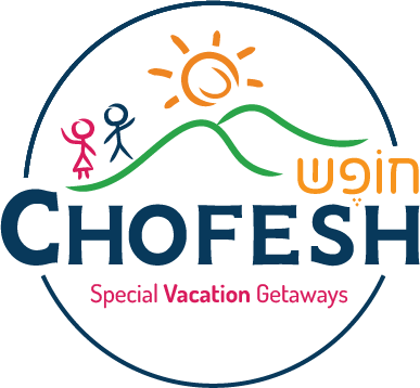 A logo for chofesh special vacation getaways