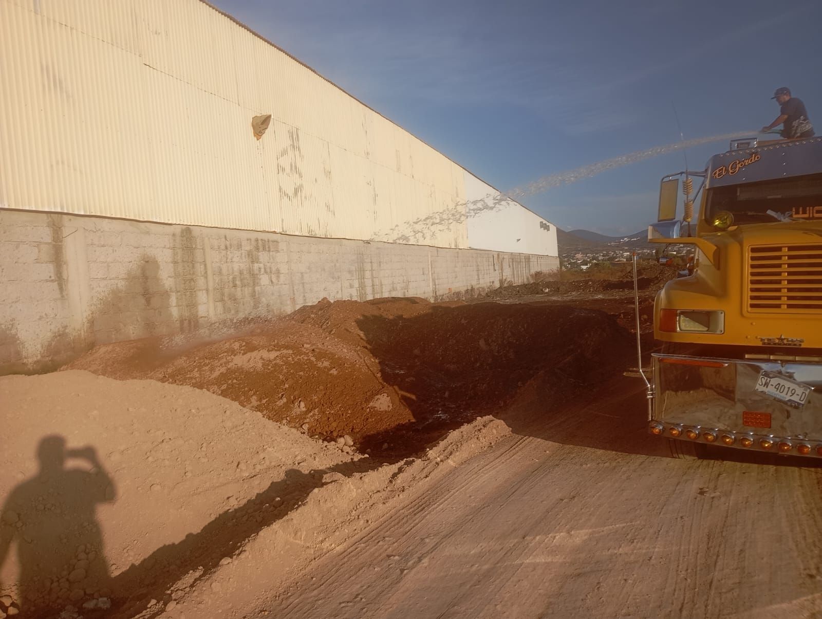 MAQUINARIA Y OBRA CIVIL GARDUÑO