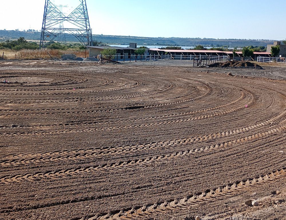 MAQUINARIA Y OBRA CIVIL GARDUÑO 