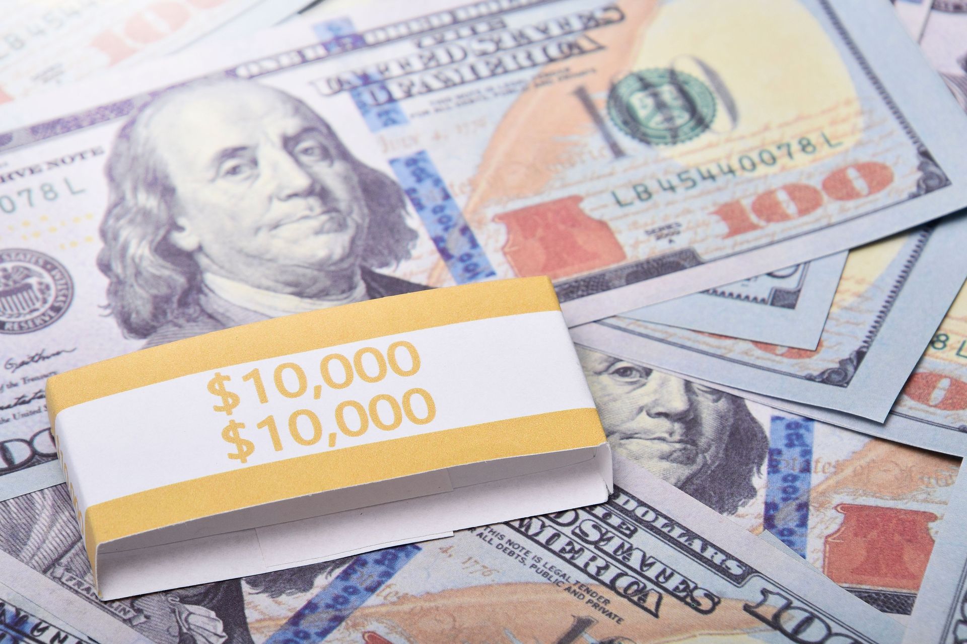 Financial documents and records symbolizing the paper trail behind asset tracing investigations. 