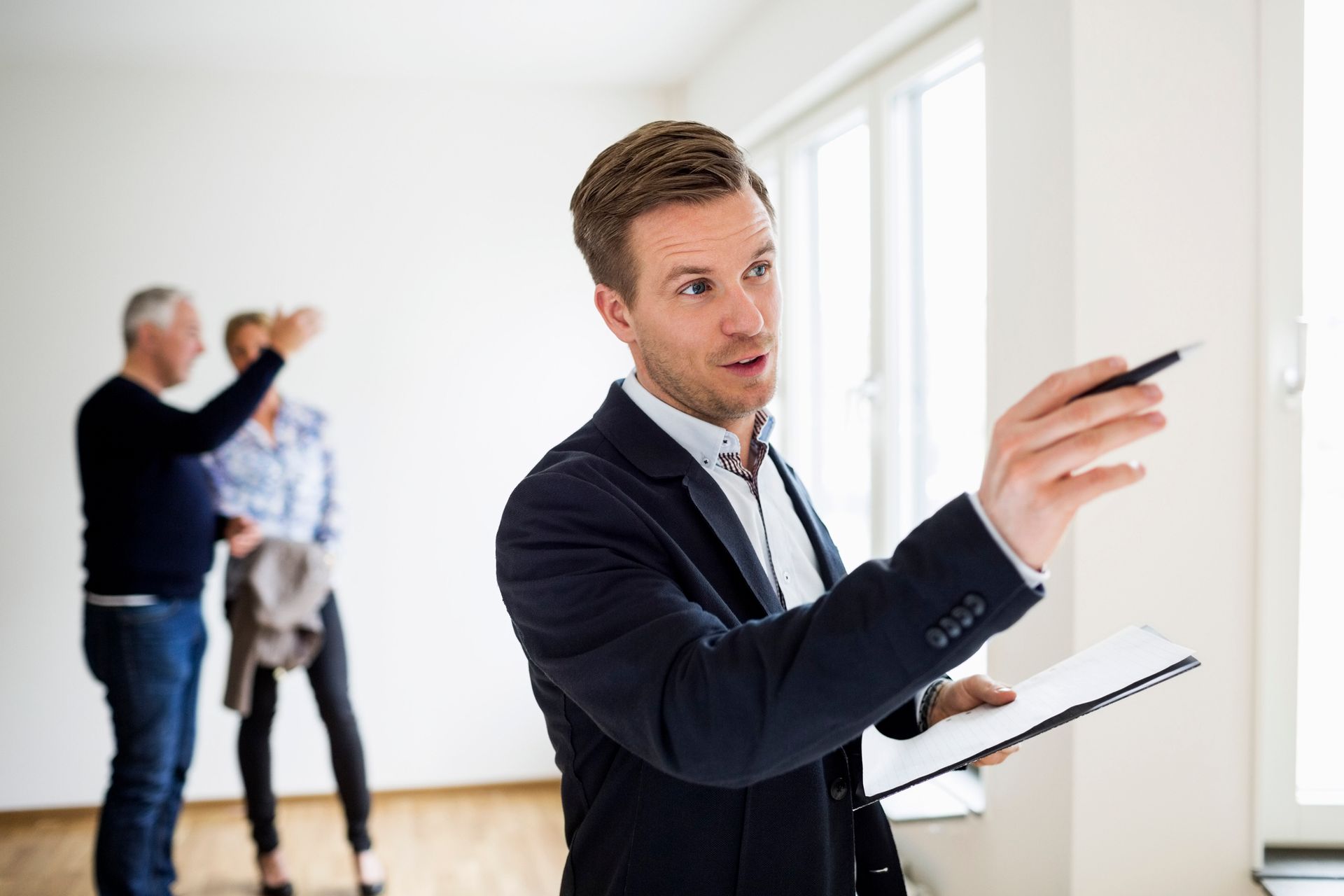 Estate Agent Inspecting House — Auckland, NZ — The New Zealand House Inspection Company