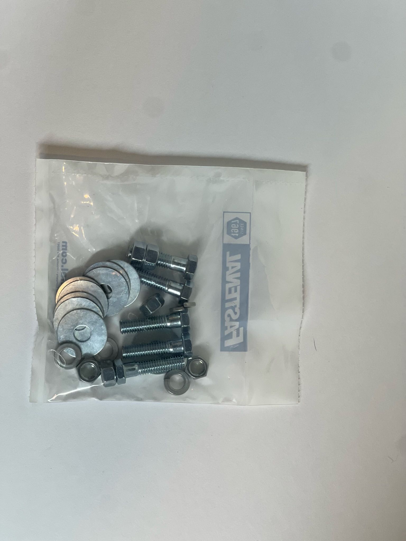 Mineral Feeder Hardware Bolt Kit