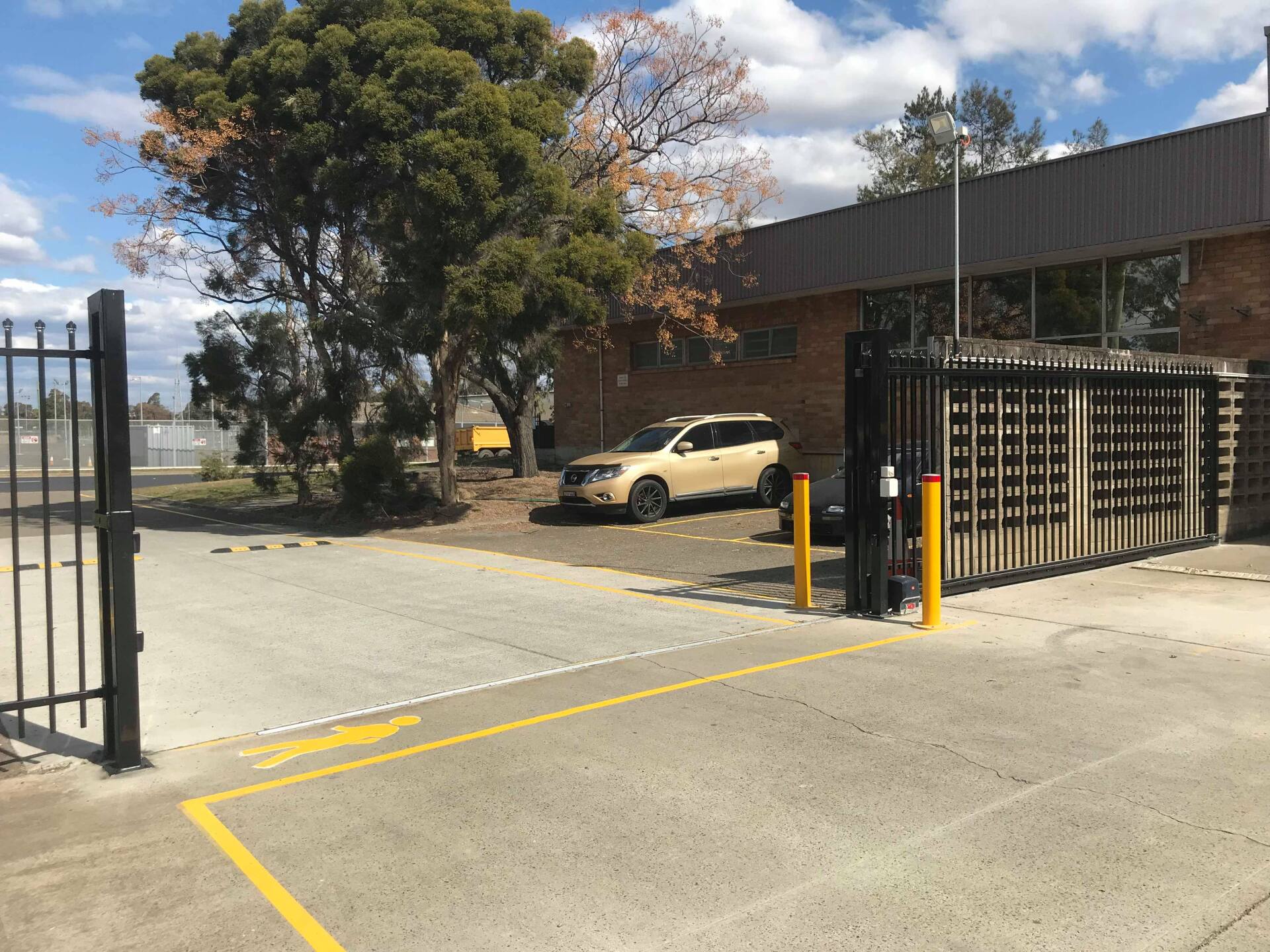 Sliding gates — Sydney, NSW — Australian Gate Centre